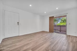 Photo #2: 6711414 Listing 