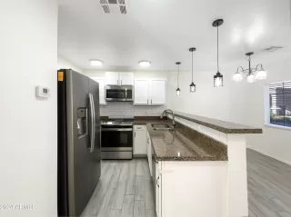 Photo #1: 6711922 Listing