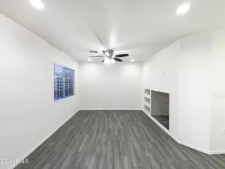 Photo #6: 6711922 Listing