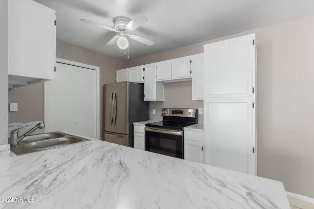 MLS: 6711947 Condo For Sale