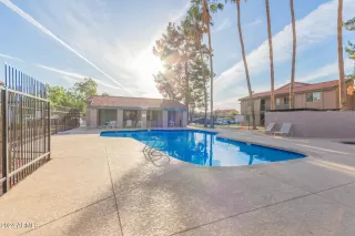 Photo #1: 6711947 Listing