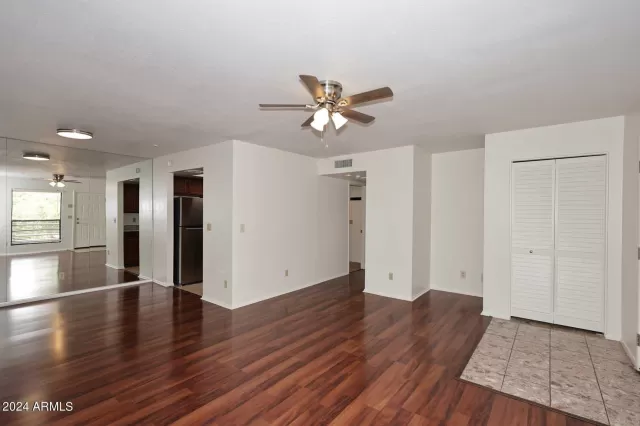 MLS: 6712075 Condo For Sale