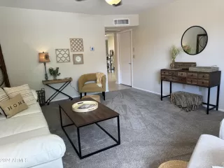 Photo #3: 6712122 Listing