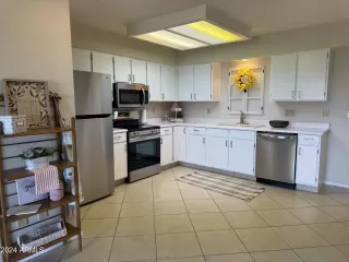 Photo #5: 6712122 Listing