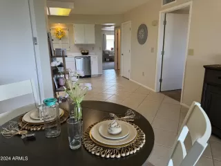 Photo #6: 6712122 Listing