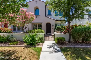 Photo #1: 6712404 Listing