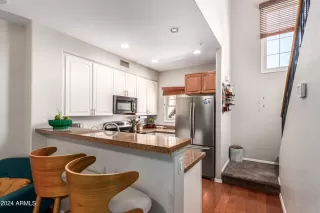 Photo #6: 6712478 Listing 