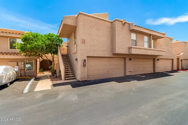 MLS: 6712602 Condo For Sale