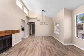 Photo #6: 6712602 Listing 