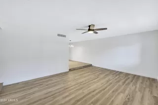 Photo #2: 6712732 Listing