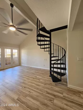 Photo #2: 6712853 Listing 