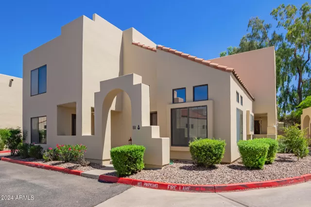 MLS: 6713023 Condo For Sale