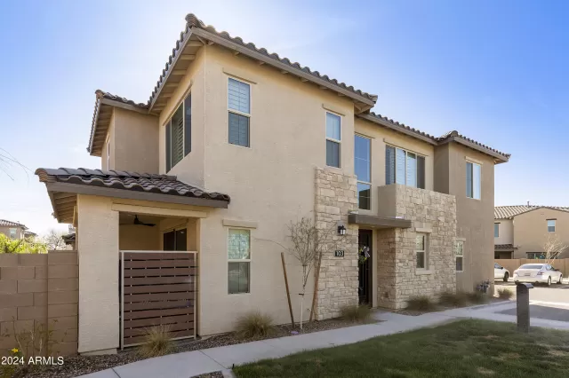 MLS: 6713126 Condo For Sale