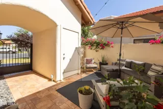 Photo #4: 6713230 Listing