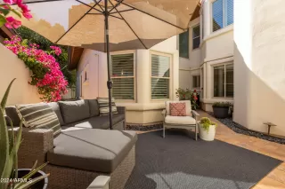 Photo #5: 6713230 Listing