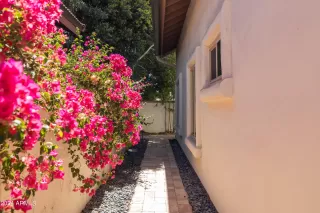 Photo #6: 6713230 Listing