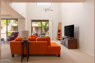 Photo #5: 6713404 Listing