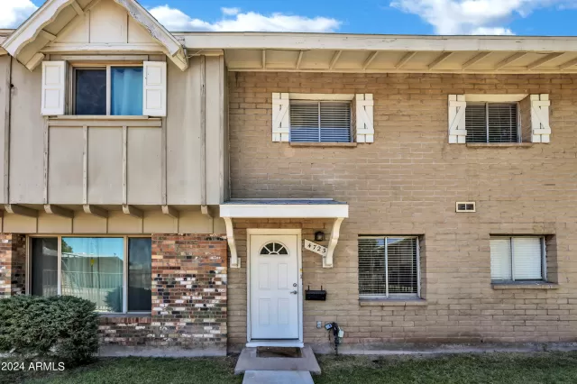 MLS: 6713547 Condo For Sale