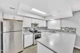 Photo #4: 6713547 Listing 