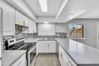 Photo #5: 6713547 Listing 