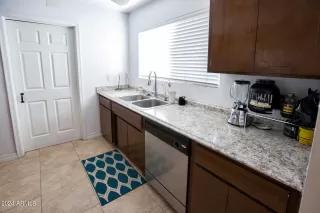 Photo #4: 6713692 Listing 