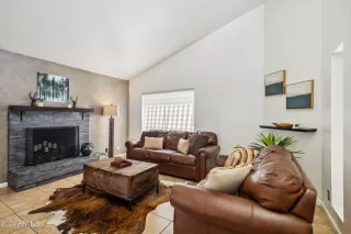 Photo #2: 6713730 Listing