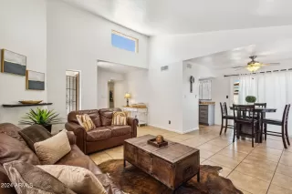 Photo #3: 6713730 Listing