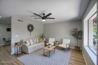 Photo #2: 6714191 Listing