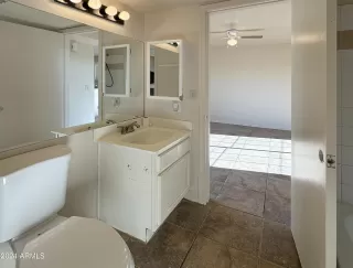 Photo #3: 6714360 Listing