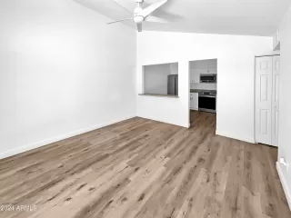 Photo #2: 6714461 Listing