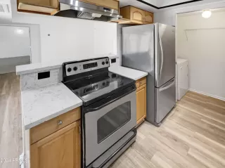 Photo #5: 6714567 Listing