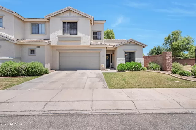 MLS: 6714971 Condo For Sale