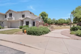 Photo #2: 6714971 Listing