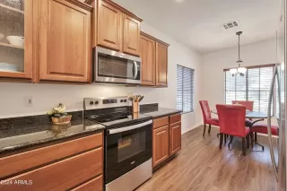 Photo #3: 6714971 Listing