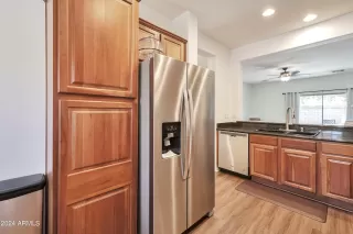 Photo #4: 6714971 Listing