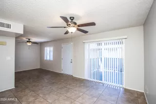 Photo #5: 6715028 Listing 