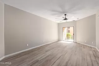 Photo #4: 6715037 Listing