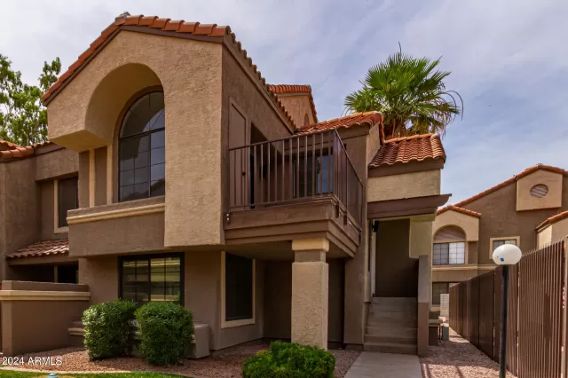 MLS: 6715053 Condo For Sale