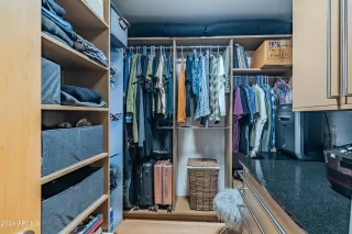 Photo #3: 6715110 Listing