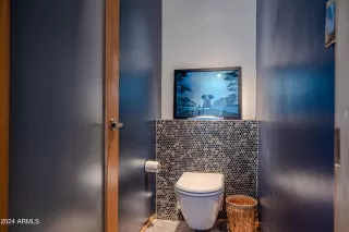 Photo #5: 6715110 Listing