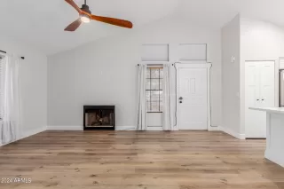 Photo #5: 6715282 Listing