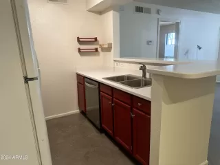 Photo #3: 6716021 Listing