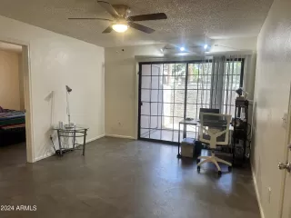 Photo #6: 6716021 Listing