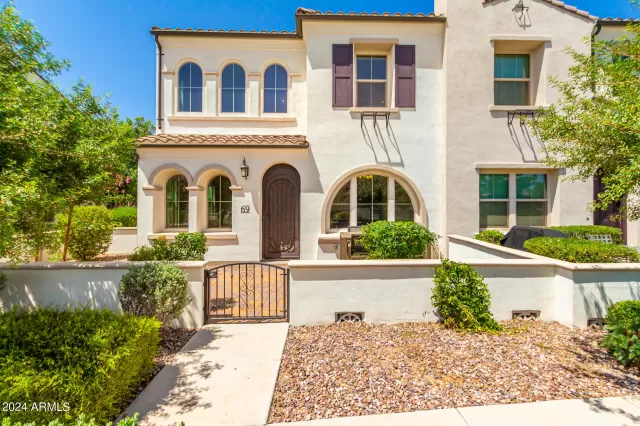 MLS: 6716056 Condo For Sale