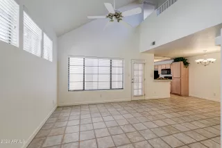 Photo #6: 6716079 Listing 