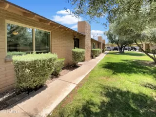 Photo #5: 6716220 Listing