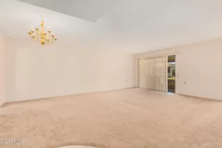 Photo #4: 6716230 Listing