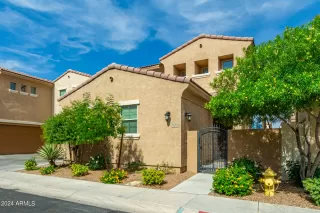 Photo #3: 6716238 Listing