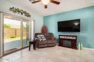 Photo #5: 6716277 Listing 