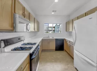 Photo #1: 6716398 Listing